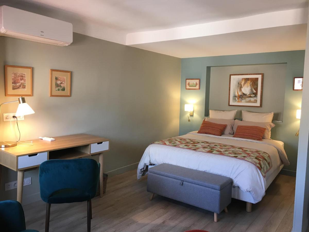 Au Coeur Du Vieux Toulon Au Calme Appartement Renove Climatise Confortable Etage Eleve Avec Ascenseur Proche Parking Et Toutes Commodites المظهر الخارجي الصورة