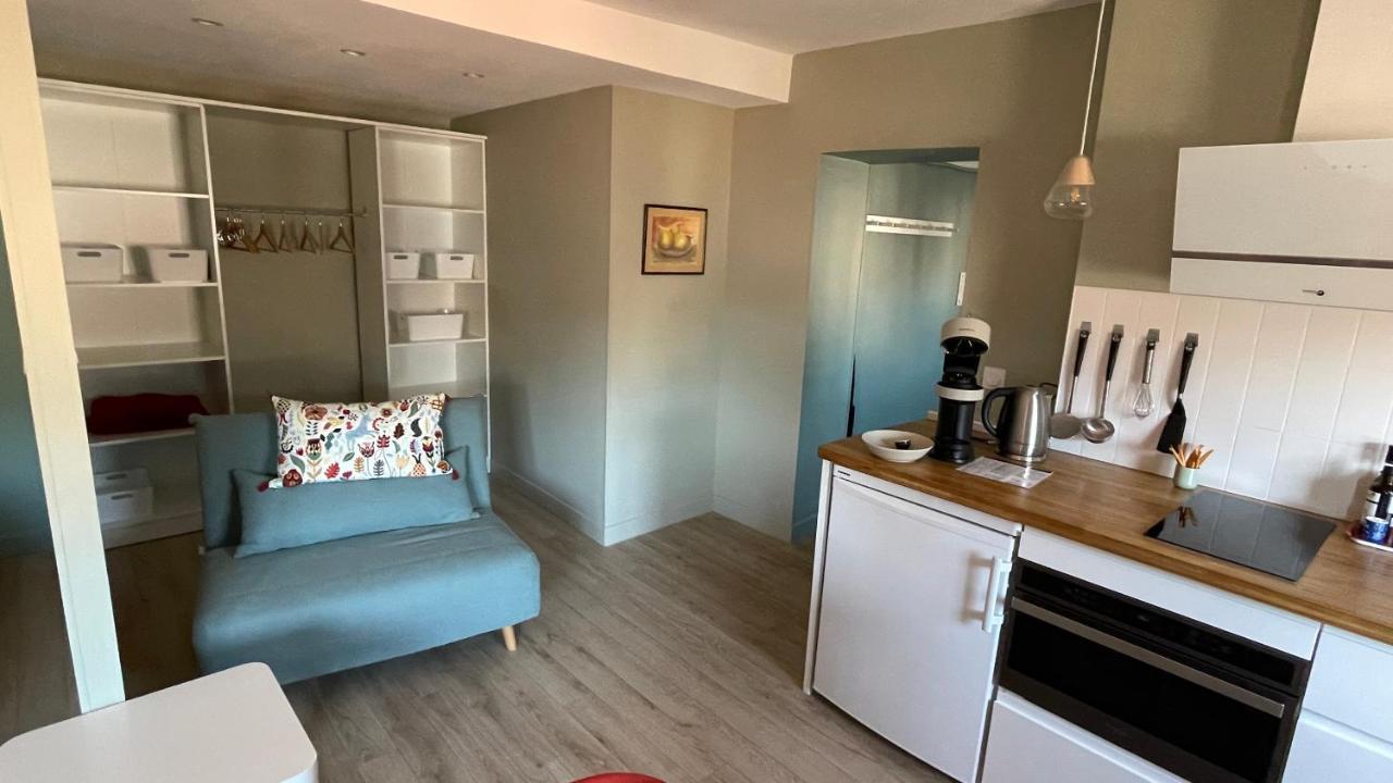 Au Coeur Du Vieux Toulon Au Calme Appartement Renove Climatise Confortable Etage Eleve Avec Ascenseur Proche Parking Et Toutes Commodites المظهر الخارجي الصورة