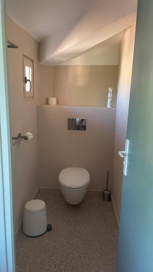 Au Coeur Du Vieux Toulon Au Calme Appartement Renove Climatise Confortable Etage Eleve Avec Ascenseur Proche Parking Et Toutes Commodites المظهر الخارجي الصورة